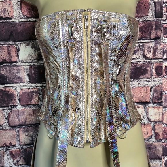 Envision Me In Gold Holographic Corset - Picture 7 of 11